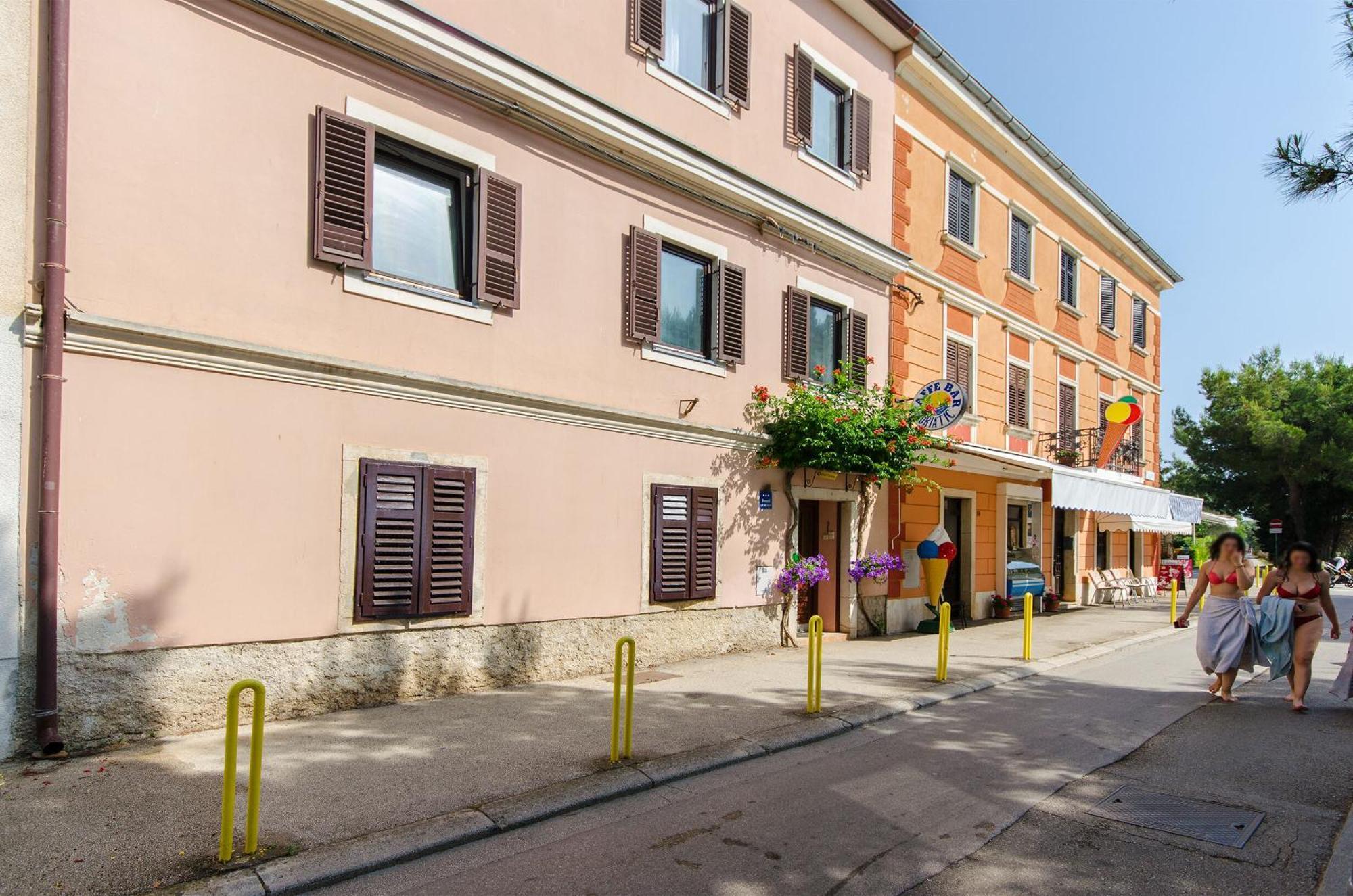 פאז'אנה Apartments Stanislava מראה חיצוני תמונה